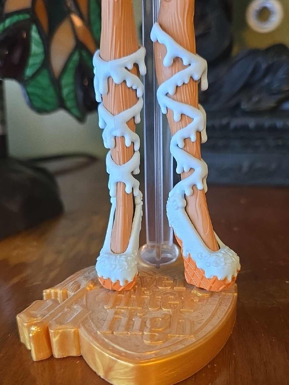 Ever After High Cedar Wood Doll - Pink and Brown - Picture 4 of 9